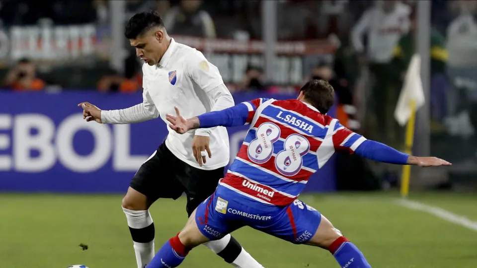 Confederação sul-americana castiga Colo Colo com cinco jogos sem torcida