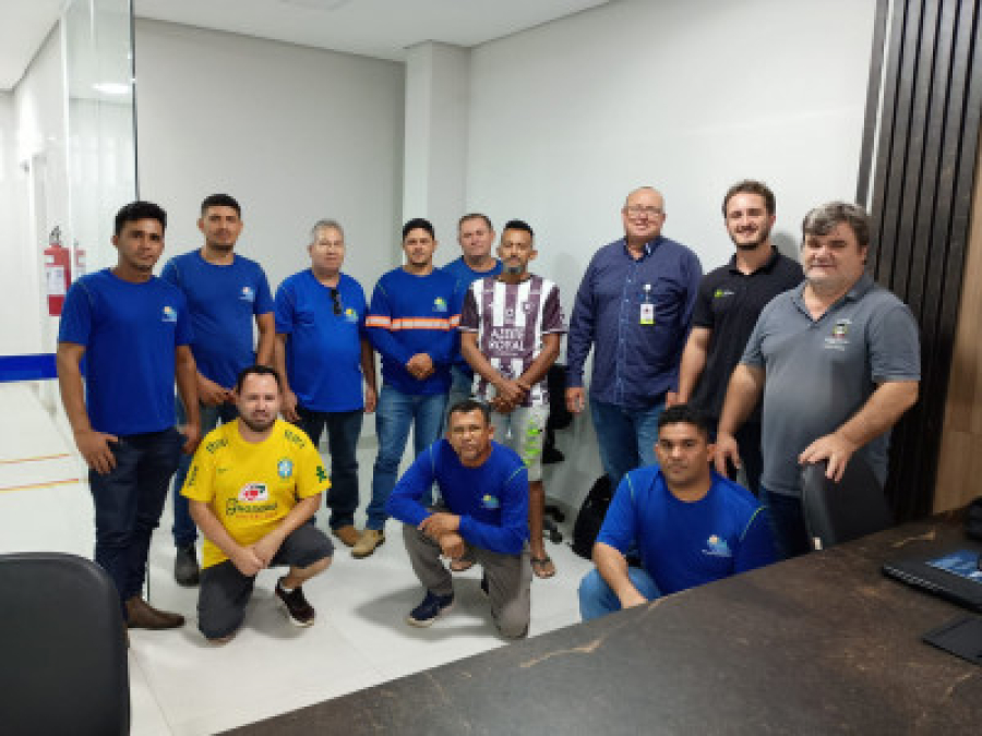 Motoristas do coletivo passam por treinamento