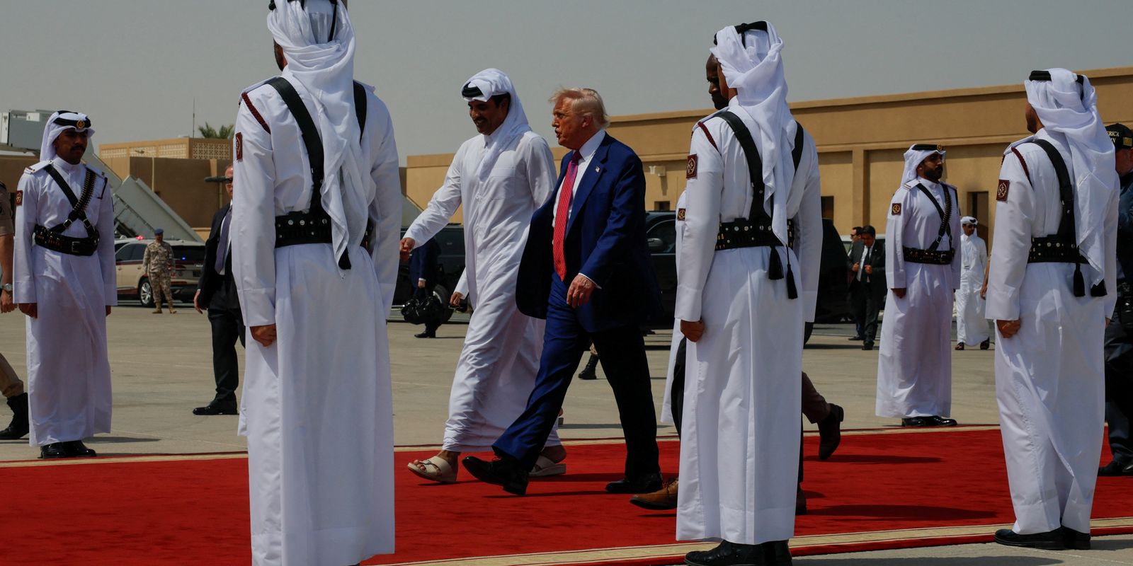 Trump reafirma desejo de tomar Gaza; Hamas diz que não está à venda