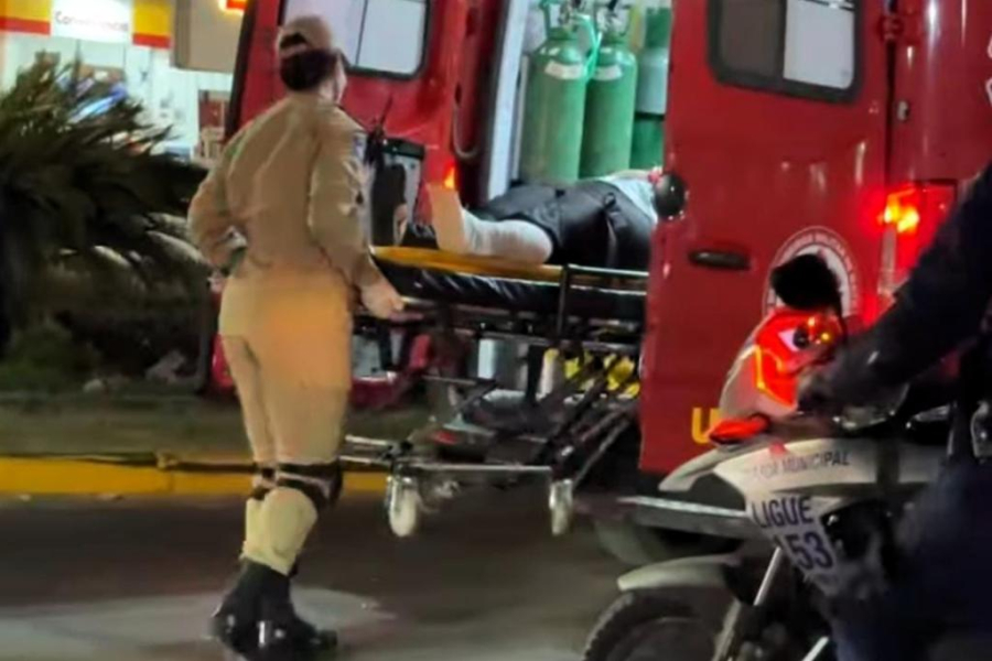 Gestante e outra mulher ficam feridas em colisão entre motocicletas